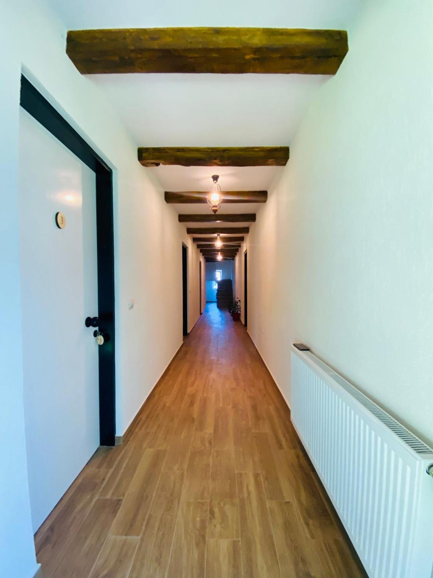 Pastravaria Alina Sirbi Exteriér fotografie