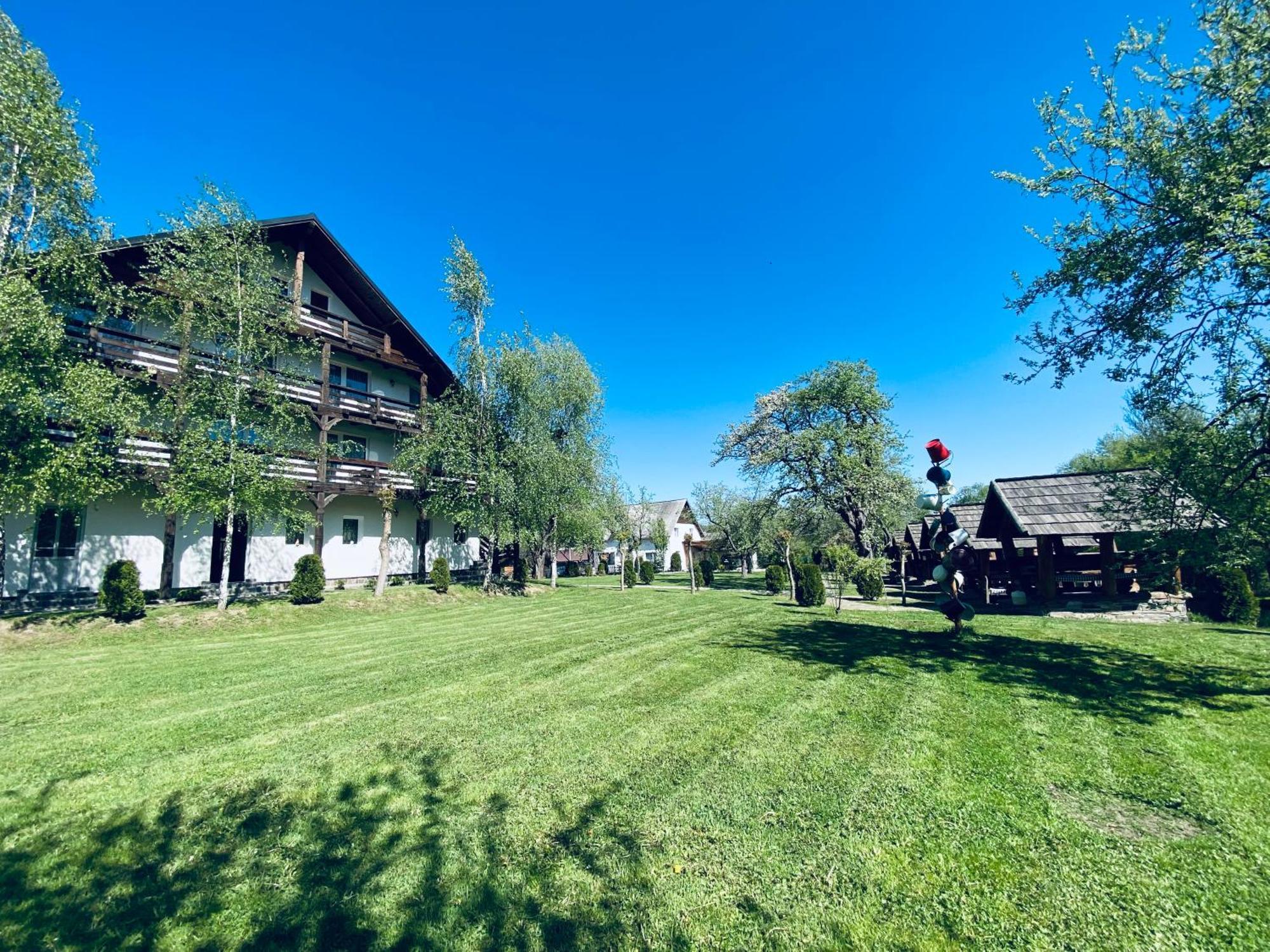 Pastravaria Alina Sirbi Exteriér fotografie
